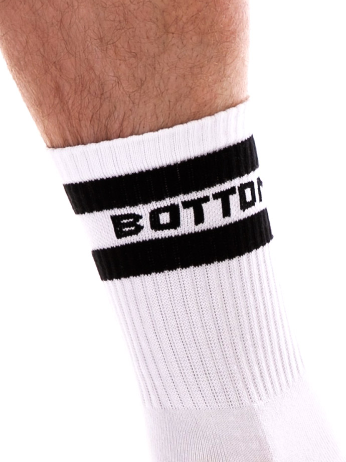 https://www.poppers-schweiz.com/shop/images/product_images/popup_images/91615-fetish-half-socks-bottom-white-black-barcode-berlin__1.jpg
